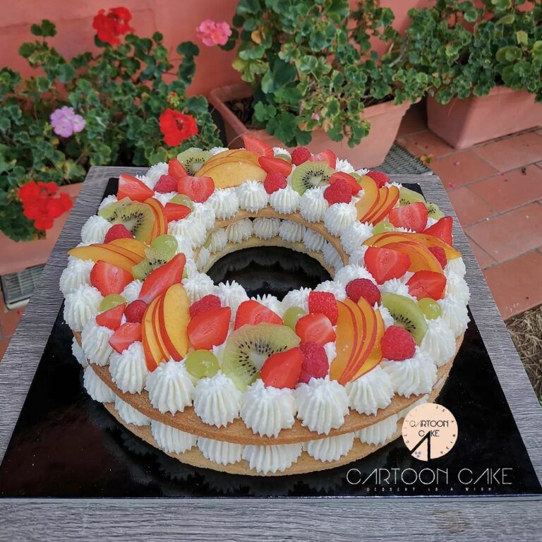 cream tart compleanno frutta rotonda