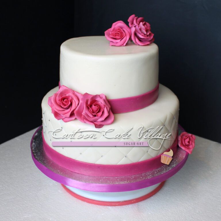 Torta elegante bianca fuxia rose