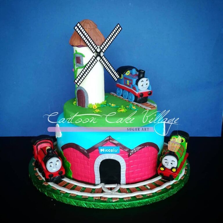 trenino thomas cake